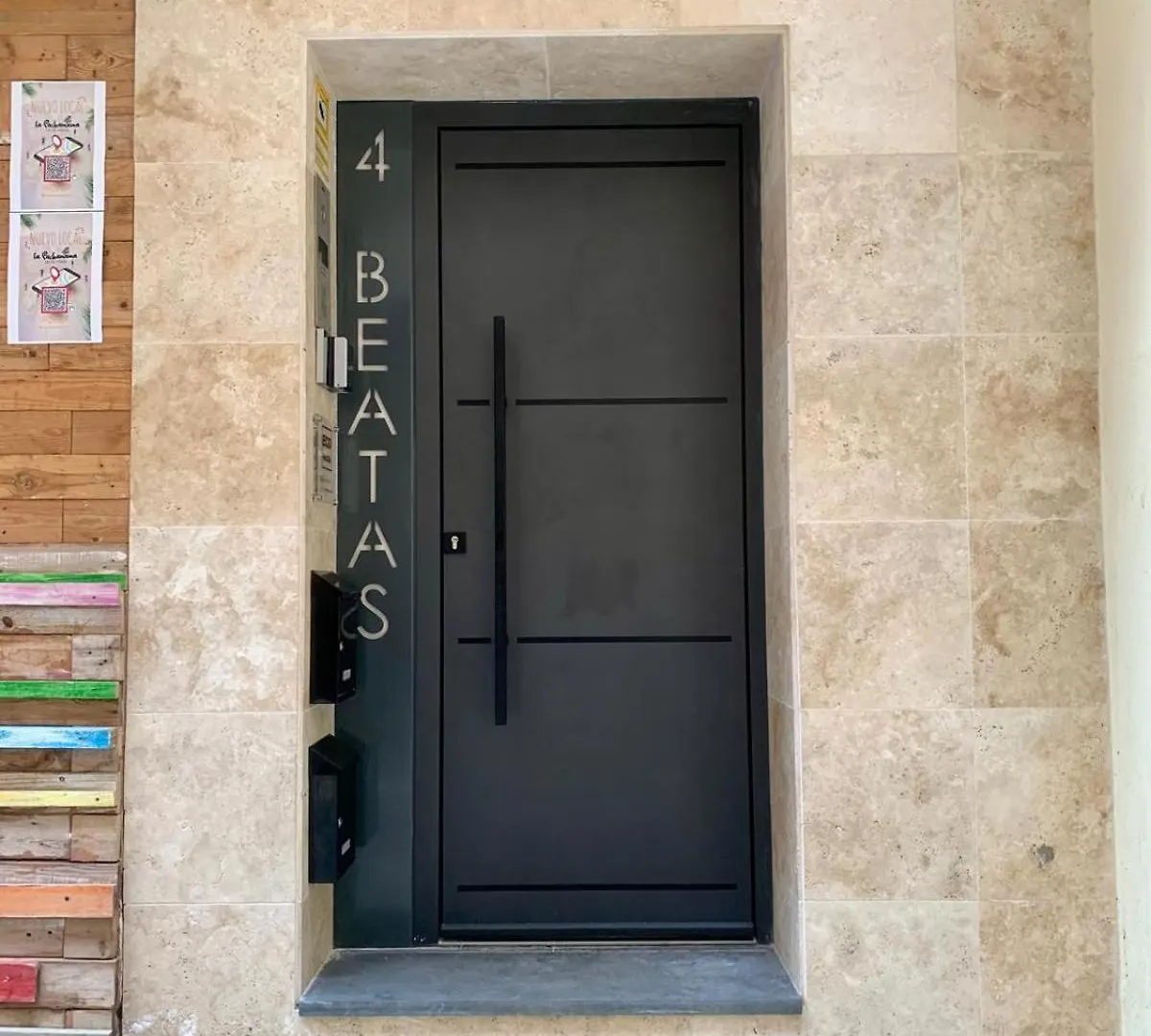 Ecopausa Beatas Studios Málaga 0*,
